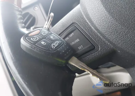 2007 Jeep Commander Overland from USA, damaged, VIN 1J8HG682X7C574002